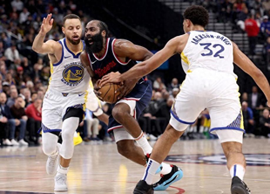 NBA球员表现出色，助力球队取得连胜