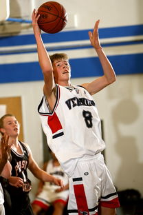 2025开云体育app下载开拓者队球员轮番得分，联手战胜对手  第3张